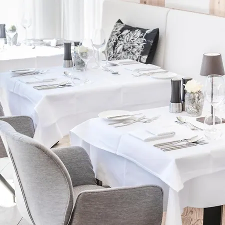 Nidum - Casual Luxury Hotel