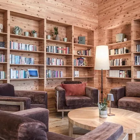 Nidum - Casual Luxury Hotel