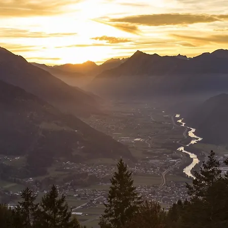 Nidum - Casual Luxury Готель