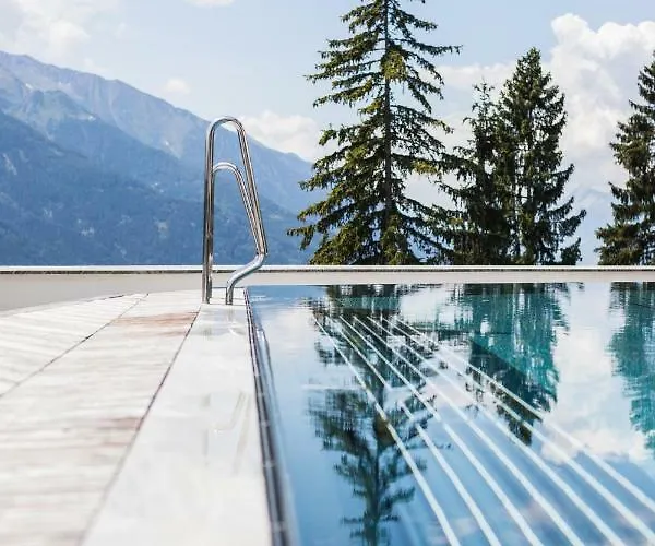 Nidum - Casual Luxury